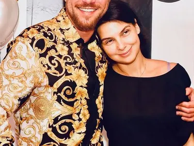 Миро Каризмата посвети песен жена си