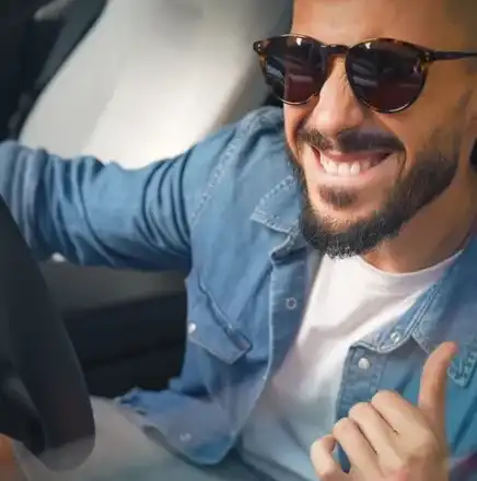 Наум Шопов се похвали с нова кола на ток