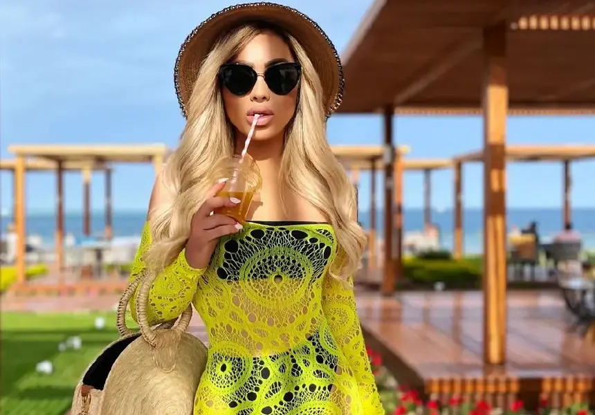 Нора Недкова цяло лято на море