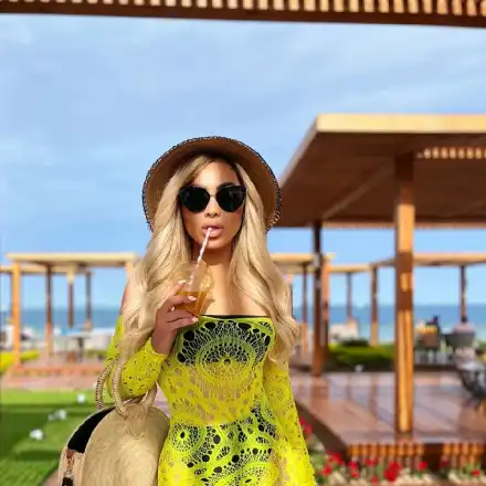 Нора Недкова цяло лято на море