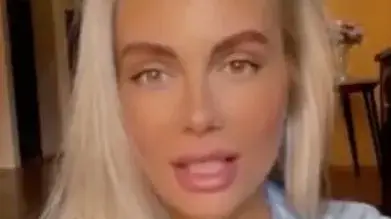 Нов любовник заведе  Венета Райкова на море (Снимки)