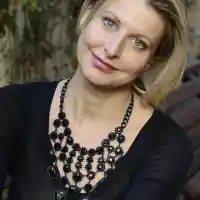 Опера в Летния театър – Варна 2022: Ученичка на Ал. Милчева със световна кариера ще пее в „Кармен“  във Варна