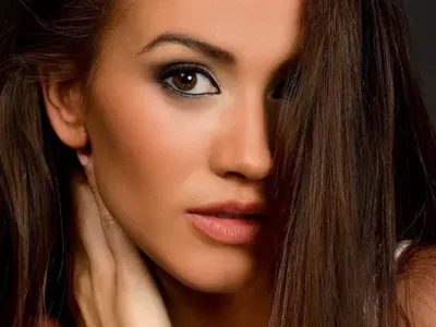 Още една „светица“: Дениз Хайрула  не взима пари, прави го безплатно!