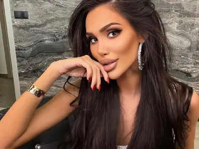 Палома роди момиченце: Съвършена е! (Първо фото)