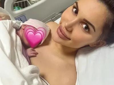 Палома роди момиченце: Съвършена е! (Първо фото)