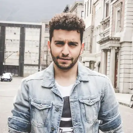 Рафи пръска луди пари за скъпи парцали