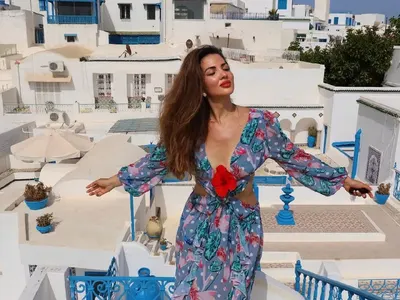 Райна продължава с обиколката на света