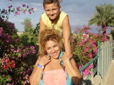 Рени не може да прежали големия си син: Буца е заседнала в гърлото ми!