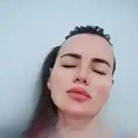 Рут Колева лъсна без дрехи в Исландия (Снимка)