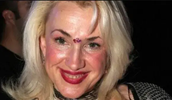 Сашка Васева прави зъби след операциите