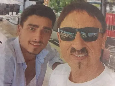 Синът на Милко пусна мустак за радост на баща си (Снимка)