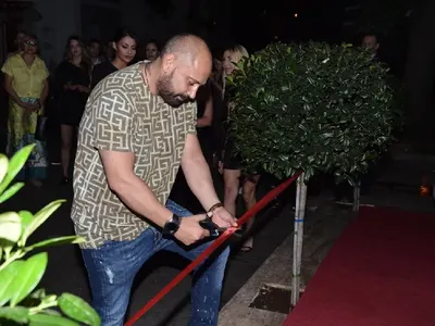 Ванко1 връща усмивката на социално слаби