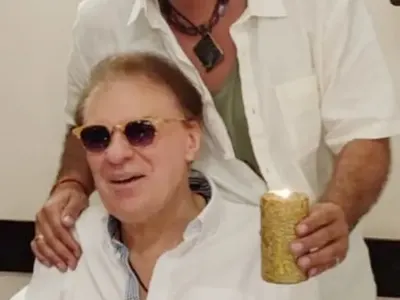 Васил Найденов и импресариото му се ожениха? (Снимки)