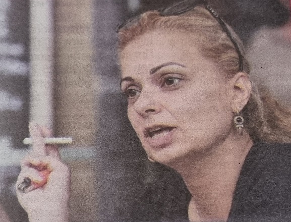 Неузнаваема! Аделина Радева без грим, пафка яко
