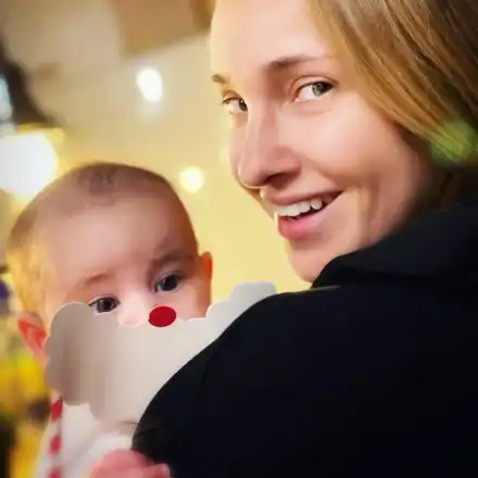 Алекс Раева с парти за ЧРД на щерката