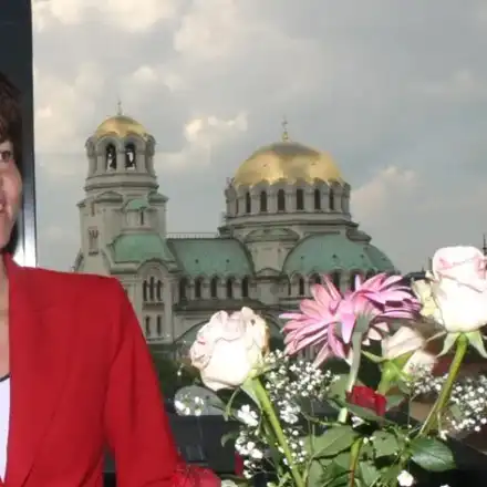 Алиса Софиянска рисува брези в Поручик Чунчево