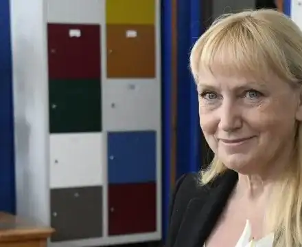 Английски богаташ ухажва Елена Йончева в Брюксел