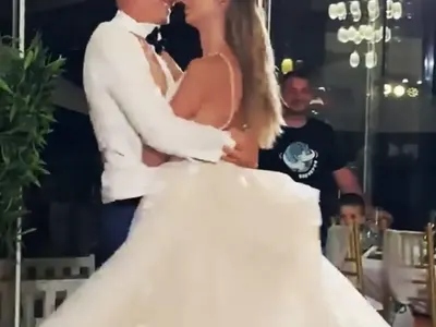 Ася Дюлева от Мастършеф вдигна морска сватба