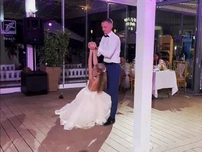 Ася Дюлева от Мастършеф вдигна морска сватба