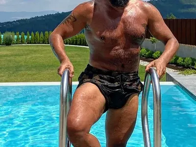 Азис вече иска 15 бона хонорар