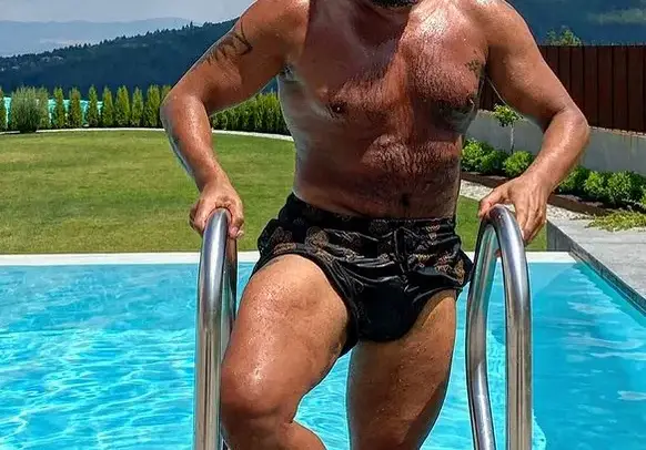 Азис вече иска 15 бона хонорар