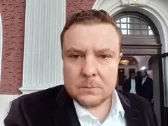 БГ комици с 8-часов купон маратон в Лондон