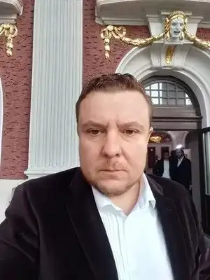 БГ комици с 8-часов купон маратон в Лондон