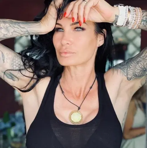 Цеци Красимирова върти чеверме