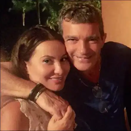 Дарина Павлова с честитка за Бандерас