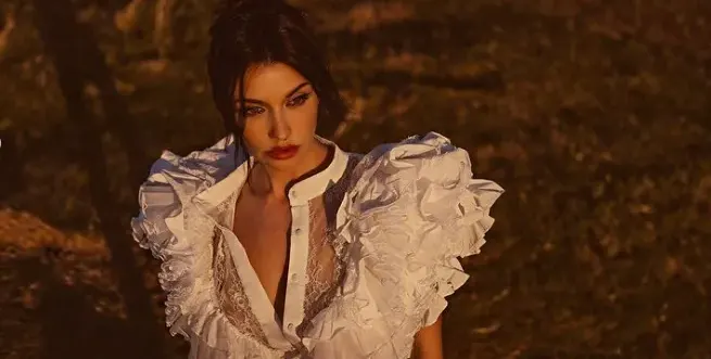 Диляна Попова на къра – показа убийствено дълъг крак