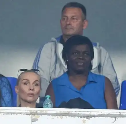 Елена Паришева изгря на „Герена“: Бившата певица  тръпне при дебюта на Попето (Снимки)