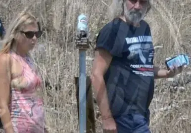 Ернестина почерня като Наоми Кембъл