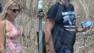 Ернестина почерня като Наоми Кембъл