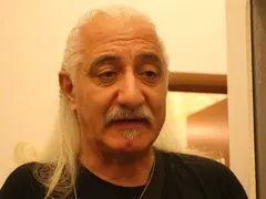 Eтиен Леви: Три пъти карахме COVID с жена ми, тя лежа и в болница