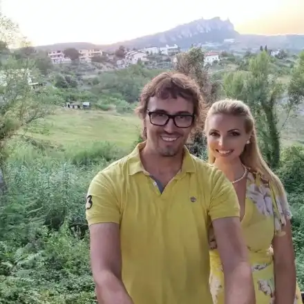 Ева Кикерезова пръска сексапил в Италия