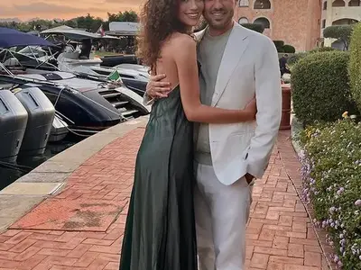 Гери глези любимия си на Сардиния