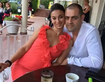 Голямата любов на Слави стигна до просешка тояга, разпродава дрехите си