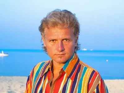 Къци Вапцаров бесен на българските родители