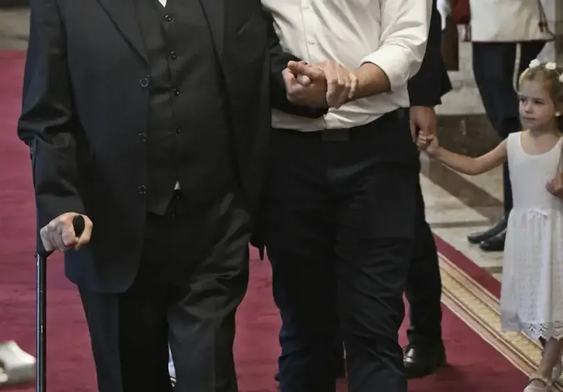 ﻿Капитан Петко  щъка с нова  тазобедрена става