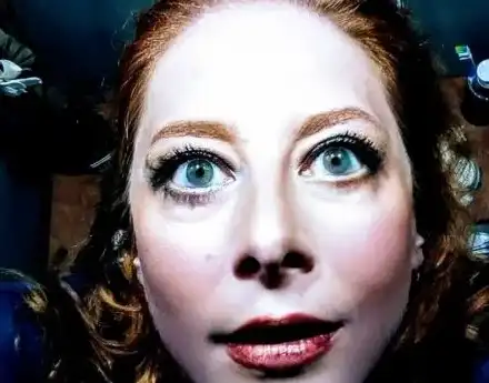 Касиел Ноа Ашер попиля певицата Цветелина Чендова: Няма да търпя писмени упражнения по морал!