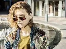 Книга на БГ модел в Холивуд направи фурор в Амазон