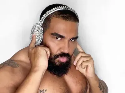 Кой е по-добрият?! Азис захапа Бионсе за новия й албум