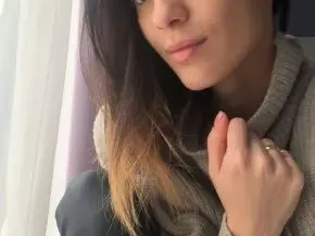 Контузия и бинтове на празник: Луиза Григорова си сряза 2 пръста (ШОК снимка)