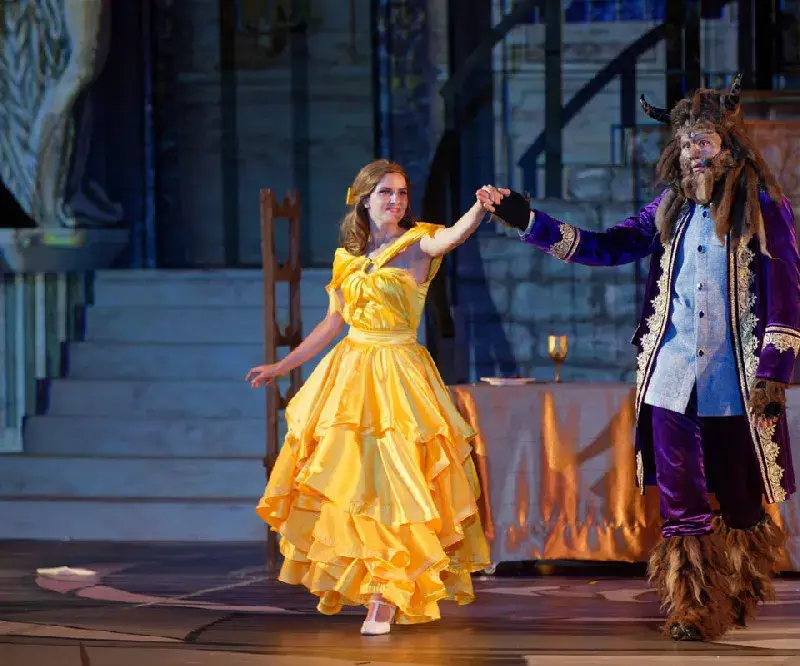 „Красавицата и Звяра“ на сцената на Опера в Летния театър – Варна 2022 (Премиера за България)