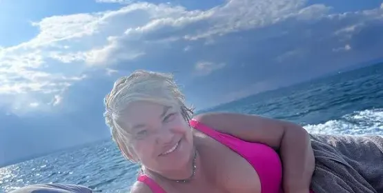 Марта Вачкова плаши феновете си на морето