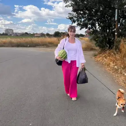 Мира Добрева почива с кучето