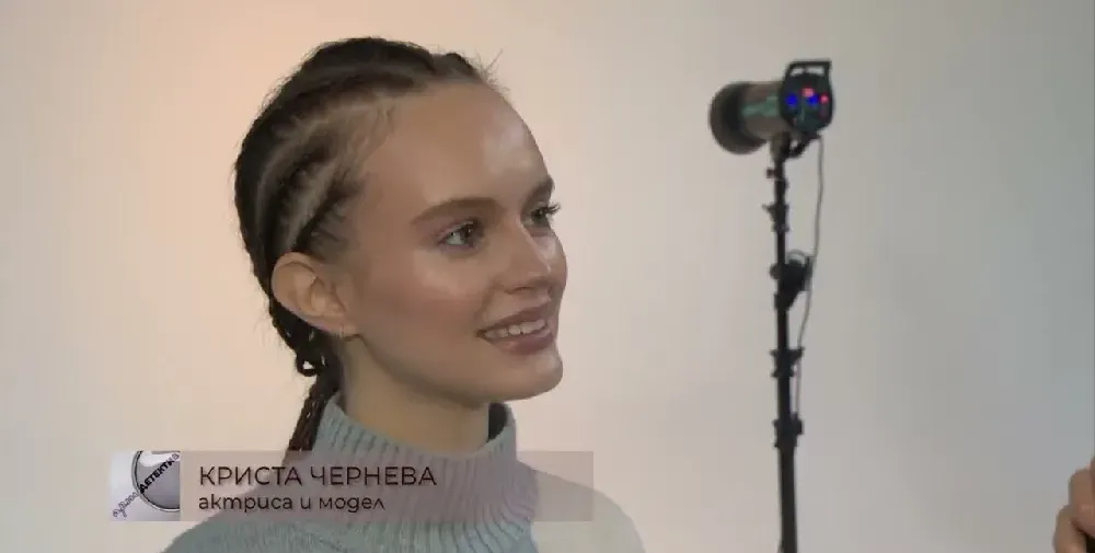 Моделката Криста Чернева роди Ефимия