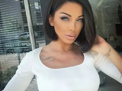 Нова мода! Мис България с нова визия, последва фолк гилдията (СНИМКИ)