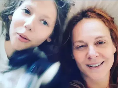 Объркаха дъщерята на Параскева Джукелова с момче