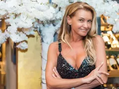 Смайващо! И на 62 Нели Рангелова е блестяща форма